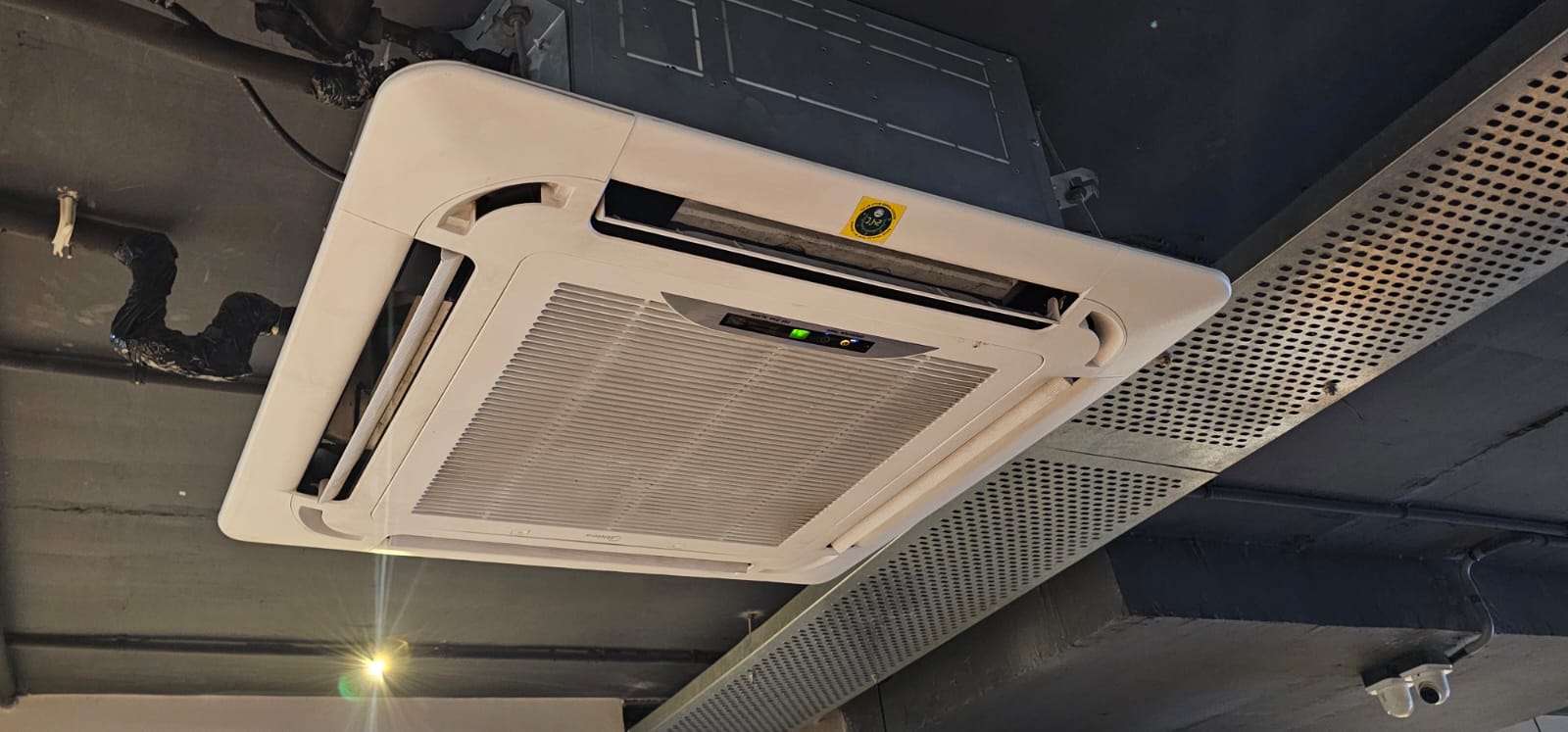 Royal Traders team collecting split and commercial air conditioners from Begumpet